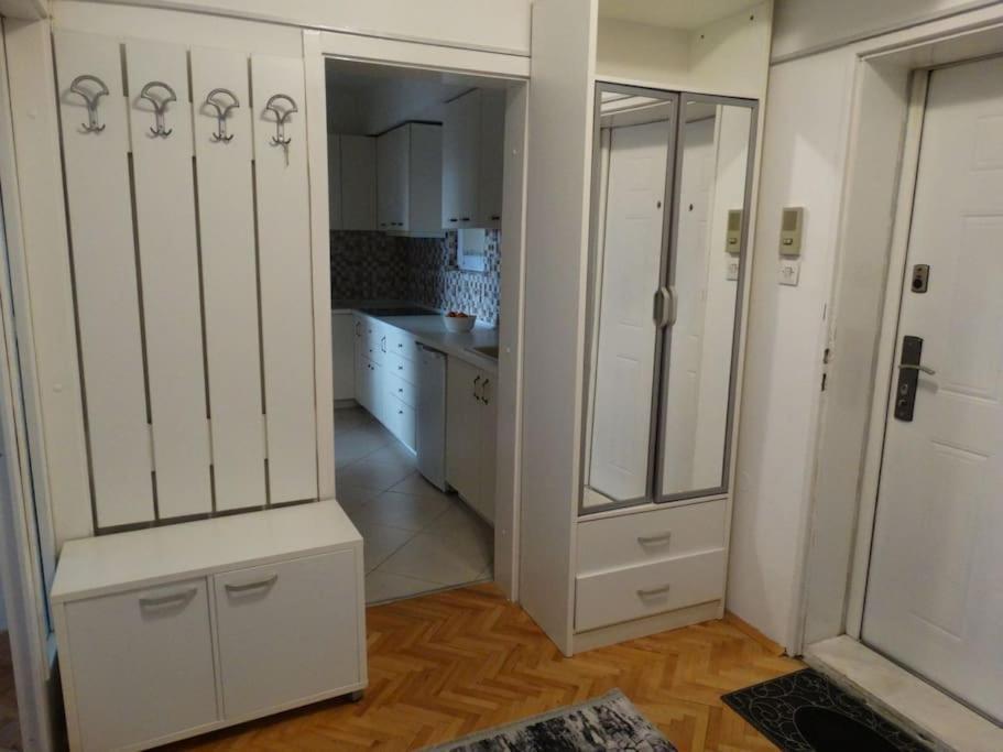Miro'S Place Üsküp Dış mekan fotoğraf